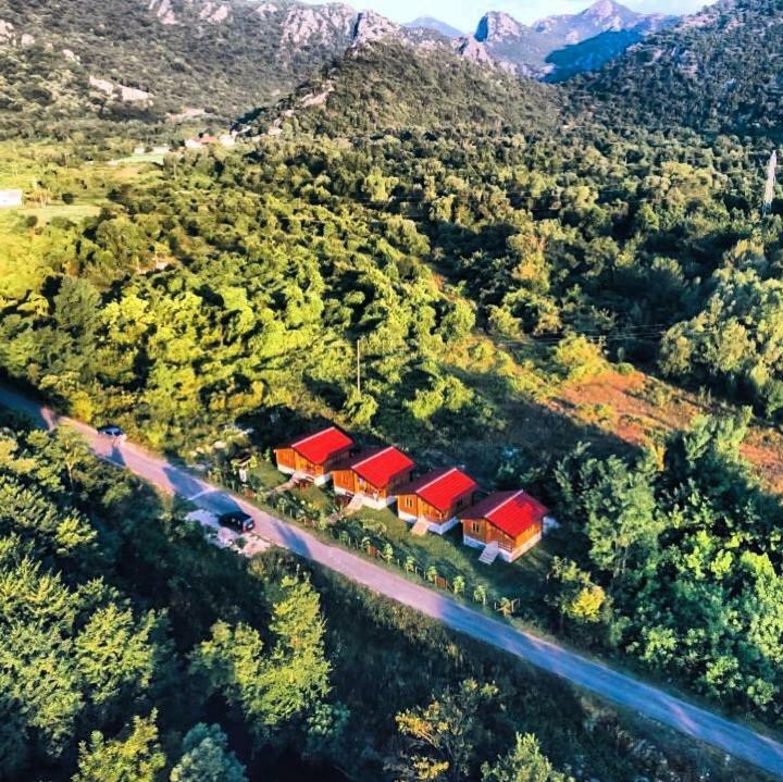 Orahovo Cottages Вирпазар Экстерьер фото